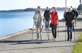 En promenad kan vara ett utmärkt sätt att komma igång igen efter covid-19.