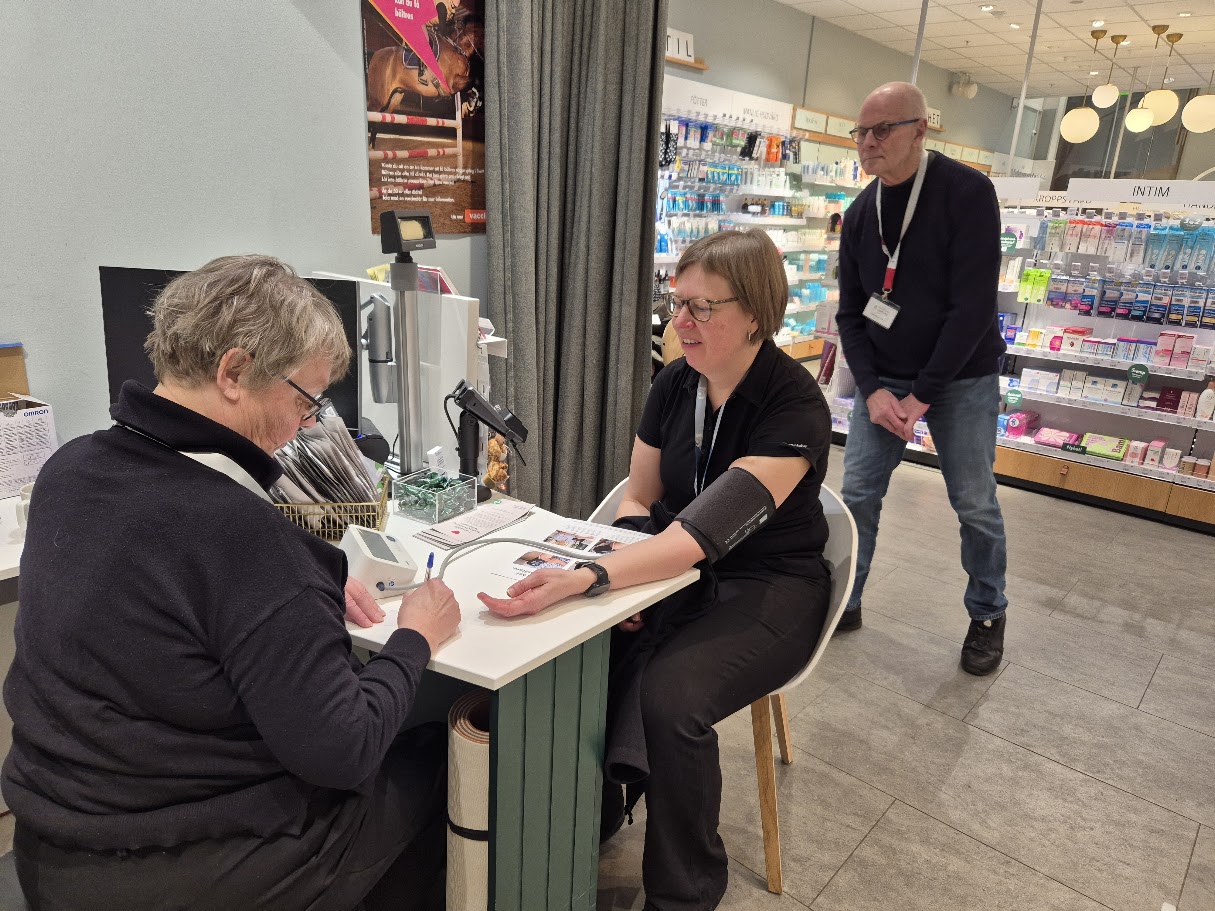 Henry övervakar.jpg